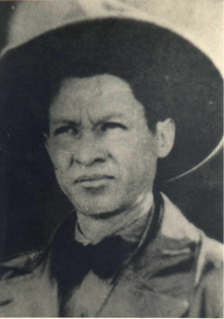 "...El yanqui no esperó lo que pasaba: se vestía muy bien para la guerra, brillaban sus zapatos y sus armas, pero por experiencia supo pronto quiénes eran Sandino y Nicaragua" (Neruda, 1960).

📖 Neruda, P. (1960). Canción de gesta. Editorial Losada.

#UnidosEnVictorias
