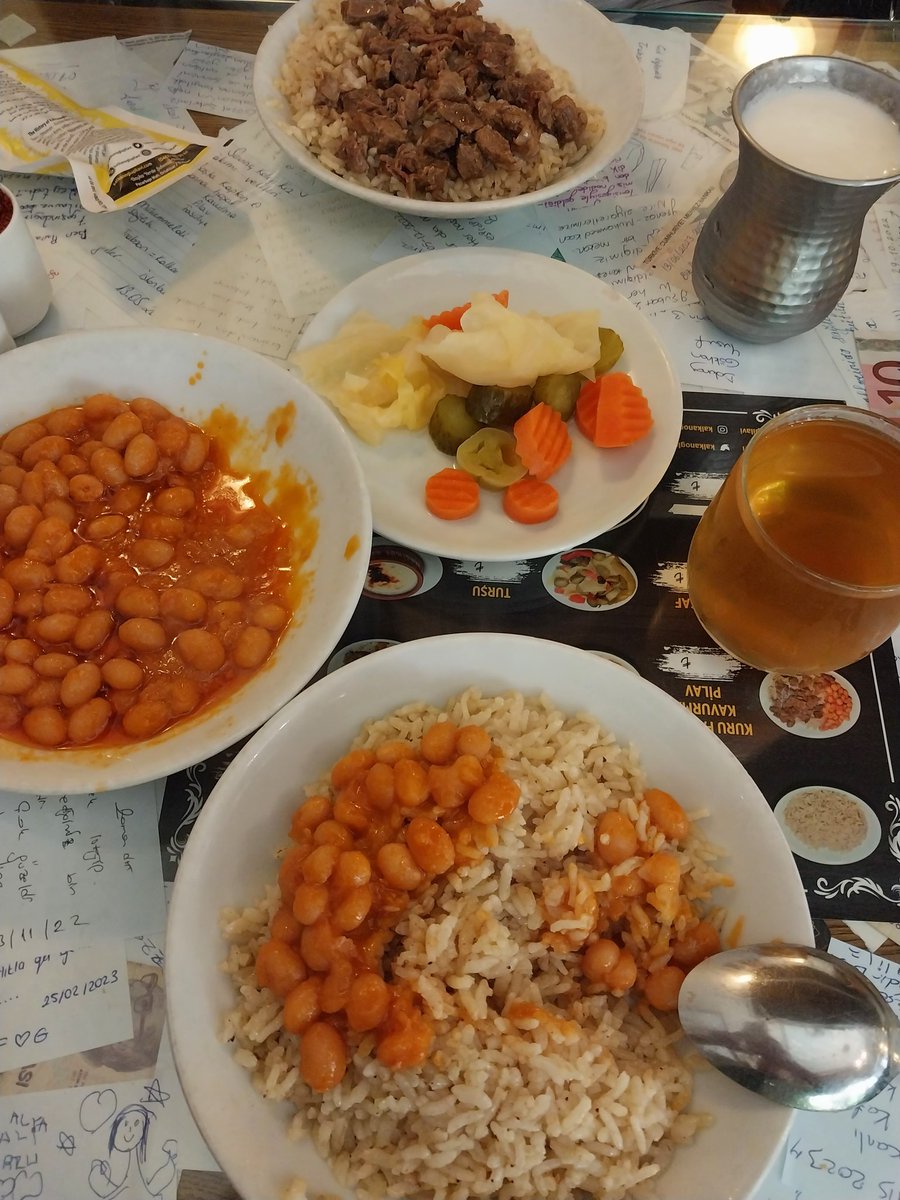 Gok_ay_61's tweet photo. #Hacan deyun bana bakayum
Siz hiç kar yağarken #kalkanoğli pilavi yedunuzmi..🌨☃️❄️😋👌 https://t.co/g5uvjpucp4