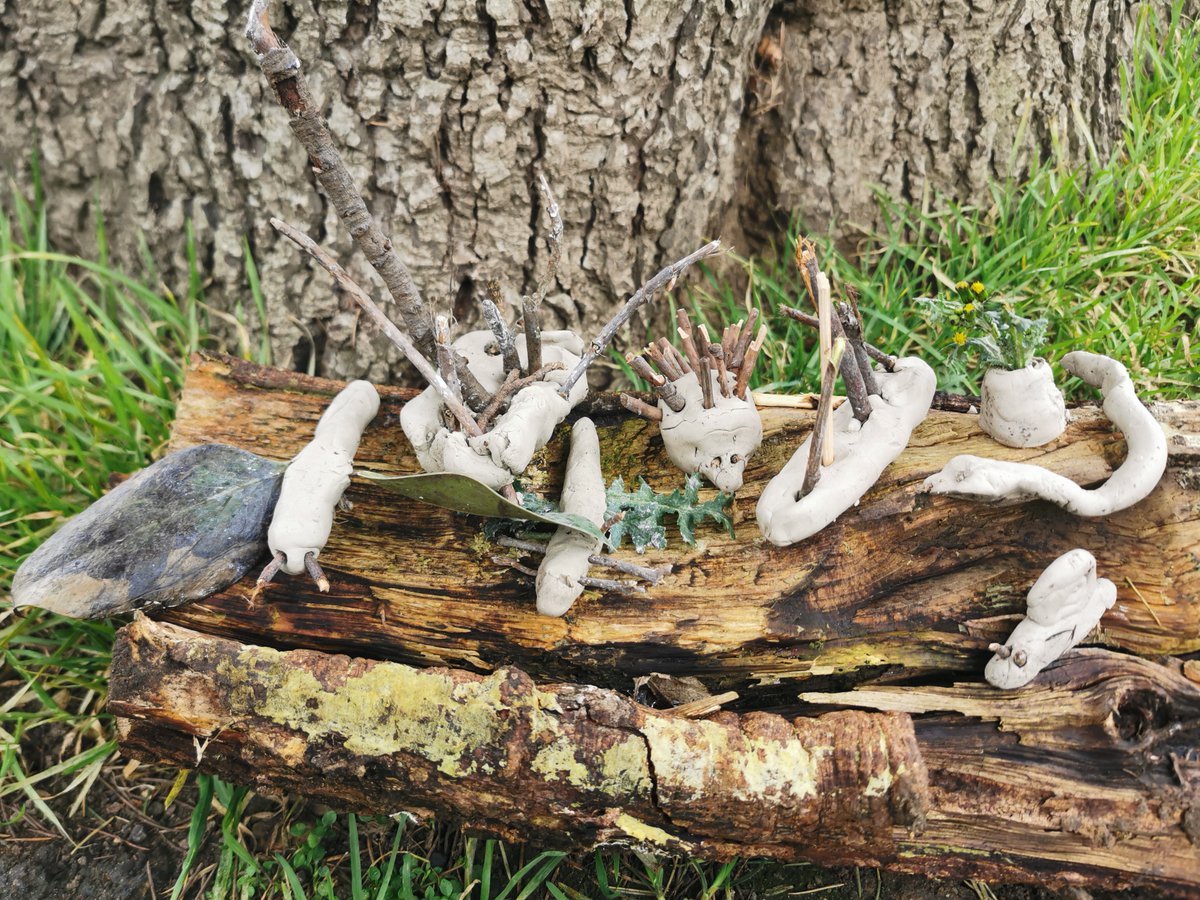 We had a great time in Ravenscourt Park yesterday making clay animals with families. We found natural materials in the park to use as spines, eyes, tails, antennae and wings!  Can you find our clay creatures, the new park guardians, in the playground of Ravenscourt Park?