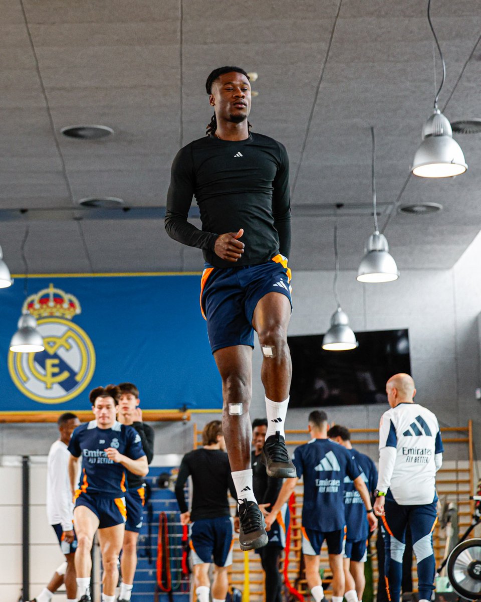 🆙 <a href="/lukamodric10/">Luka Modrić</a> 
🆙 <a href="/Camavinga/">Eduardo Camavinga</a>