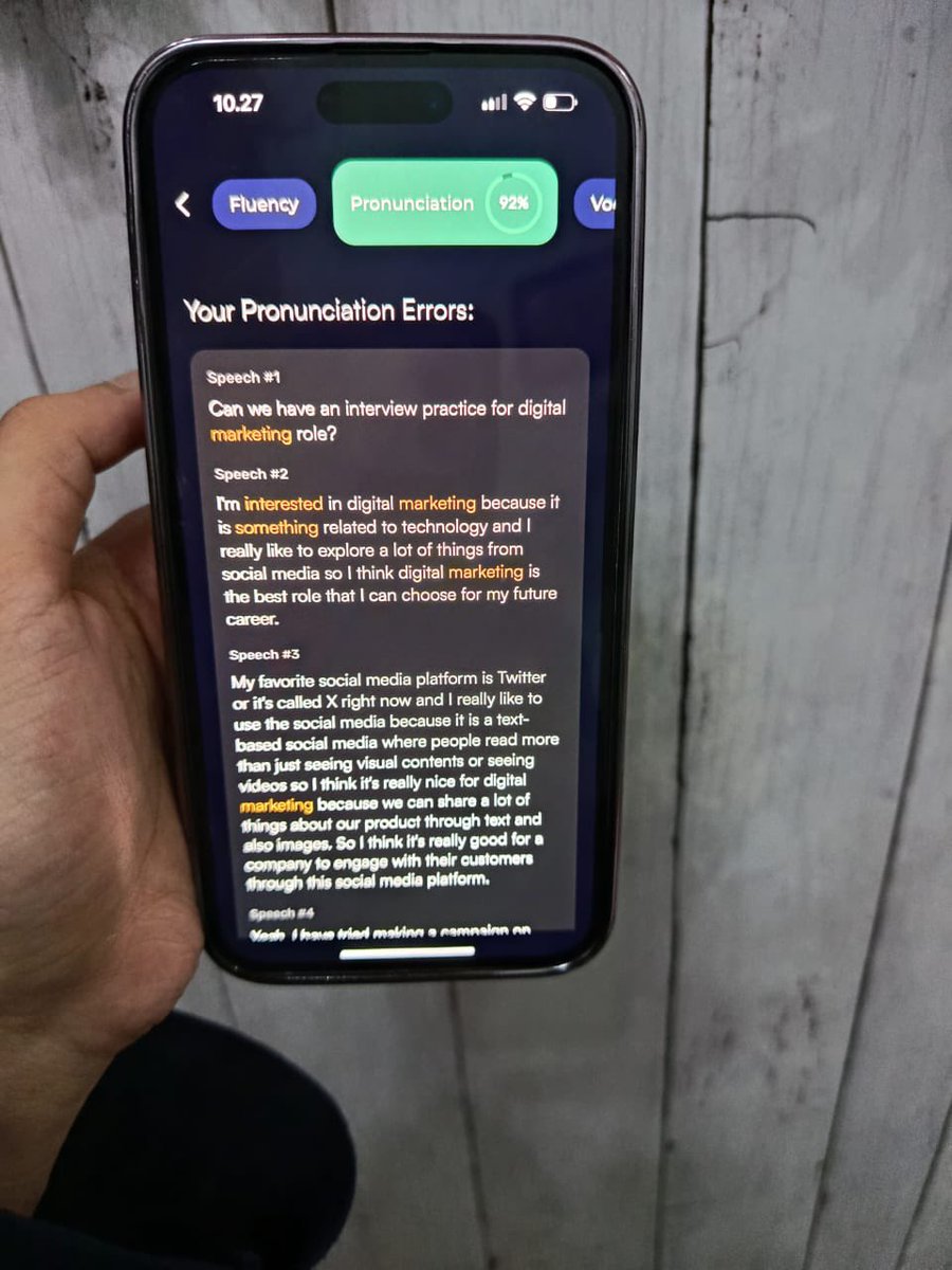 worksfess's tweet photo. Abis nyoba latihan wawancara pake Bahasa Inggris buat jaga-jaga siapa tau ngelamar kerja di multinational company wkwk. Seru juga ternyata, dan lebih susah ngejelasinnya karena belibet 😭

Biasanya bisa jawab panjang lebar tapi pas pake English jadi singkat karena bingung https://t.co/NBHAOPCcHT