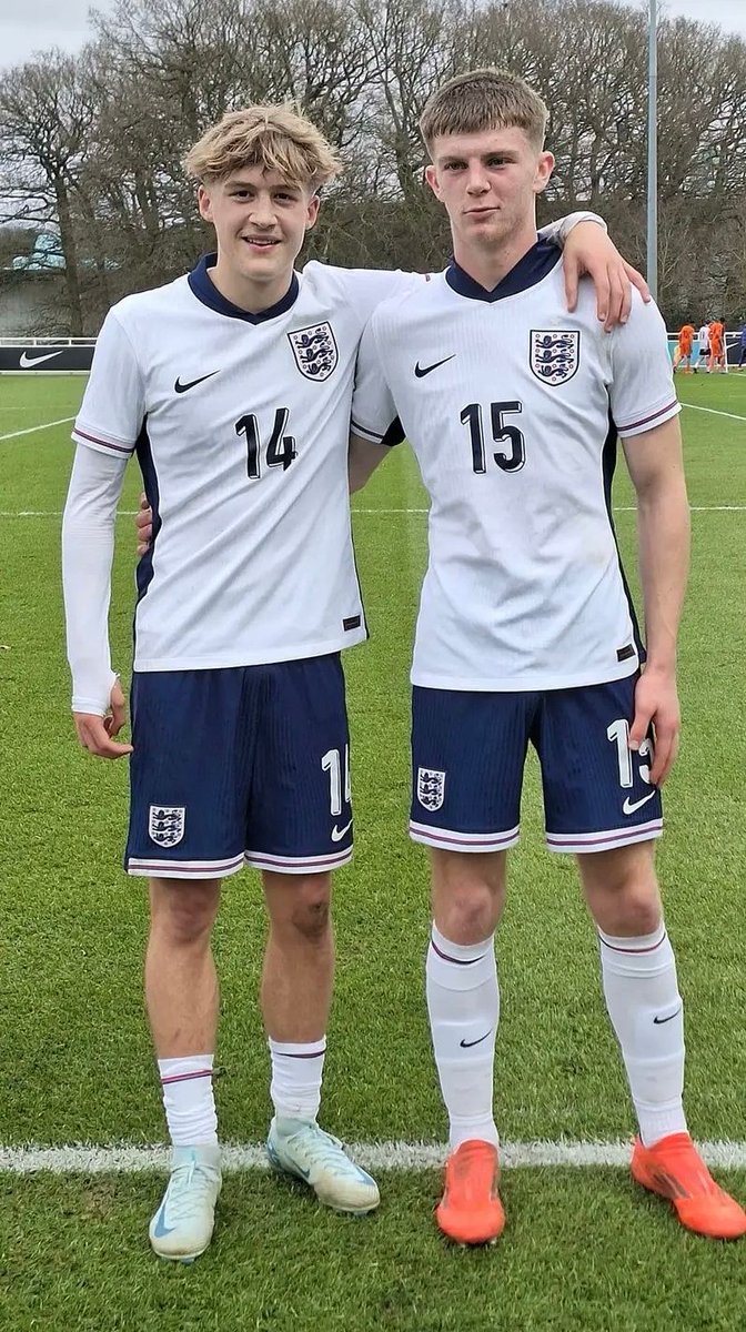 leedsutdacademy's tweet photo. 🏴󠁧󠁢󠁥󠁮󠁧󠁿 Jake Howard &amp; Oliver Boast have both been named in the @England Under-16s squad for an upcoming training camp in Spain

#LUFCYouth | #LUFC https://t.co/DMdr80mcrf