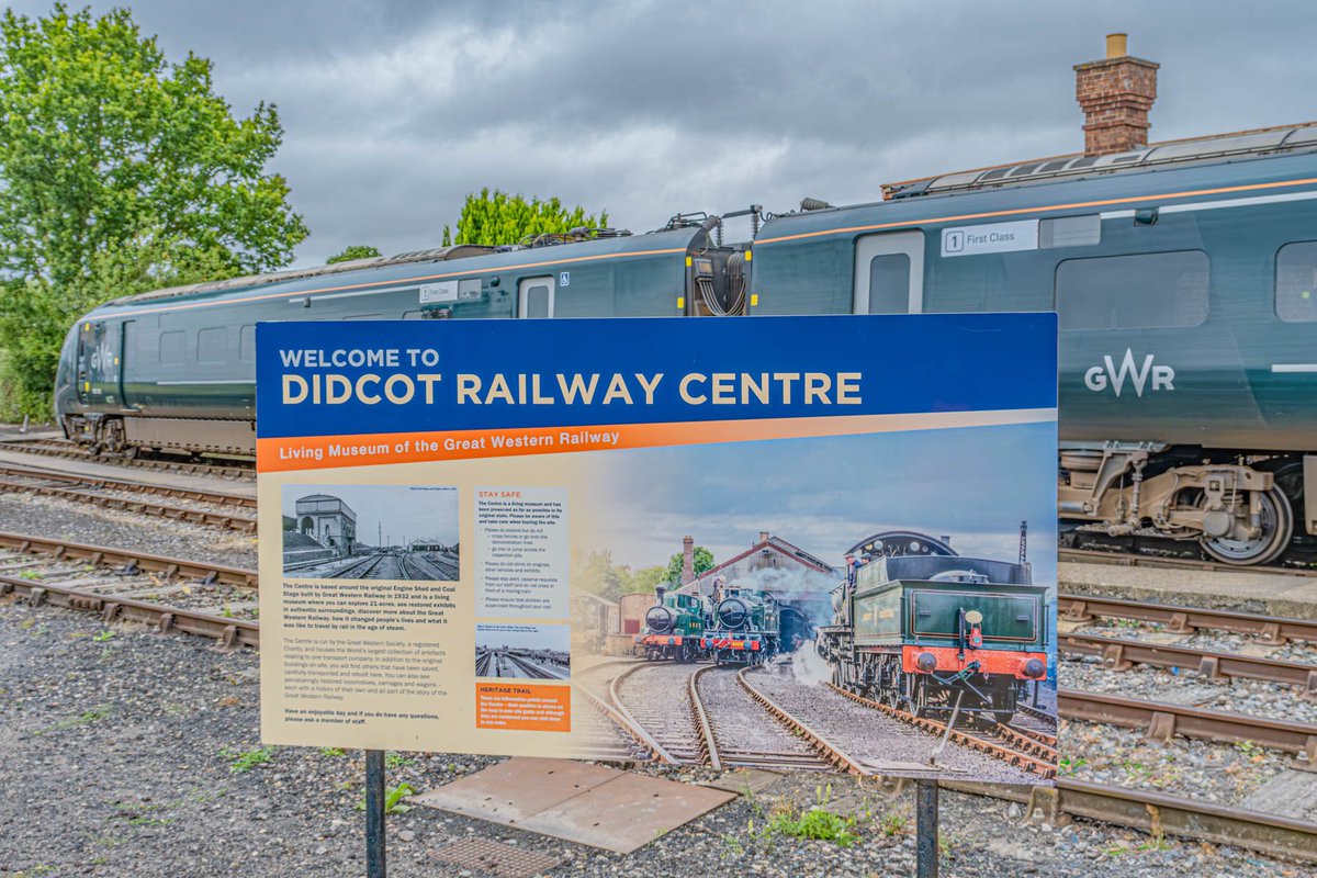 the_railways's tweet photo. Last year, @GWRHelp invited me to learn how the construction of @HS2ltd will impact their services

I joined a testing day at @DidcotRailwayC, which was a great insight into the railway's preparations for the HS2 works

Read more about my experience here: https://t.co/mkDZQu5G64 https://t.co/7AuNYdRdFd