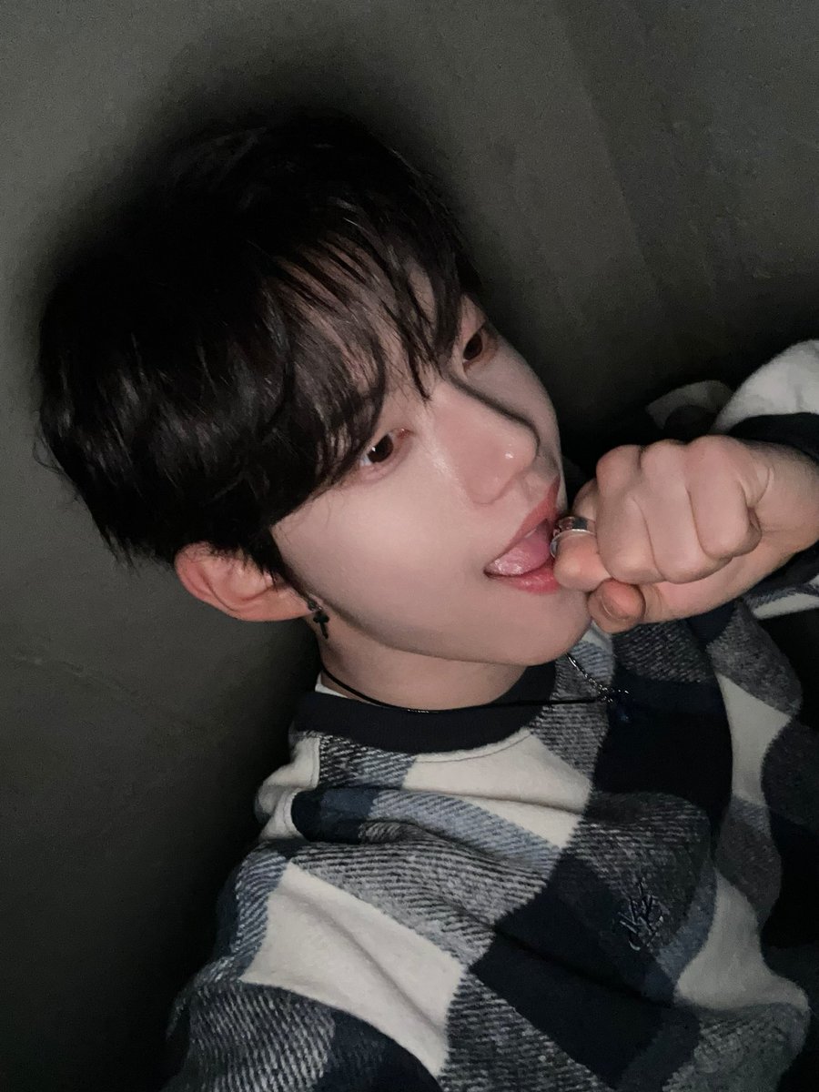 CYE_MEMBERS7's tweet photo. 왕자 등장👑👑

#서경배 #SEOKYOUNGBAE
#CLOSEYOUREYES #클로즈유어아이즈
#클유아 #CYE https://t.co/97XhSszU6E