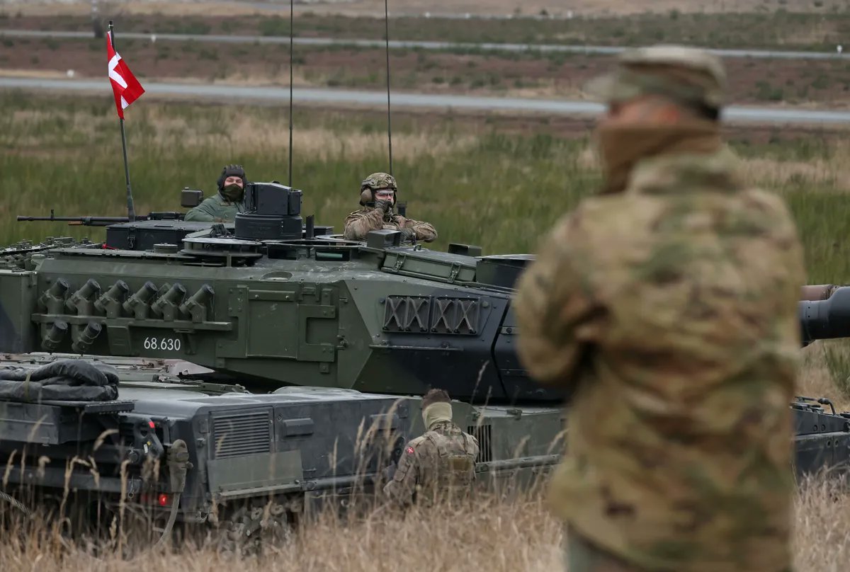Zoe Schneeweiss (@zschneeweiss) on Twitter photo Squeezed by Trump and Putin, Denmark spends big on defense bloomberg.com/news/newslette… via <a href="/sanne_wass/">Sanne Wass</a> Squeezed by Trump and Putin, Denmark spends big on defense bloomberg.com/news/newslette… via <a href="/sanne_wass/">Sanne Wass</a>
