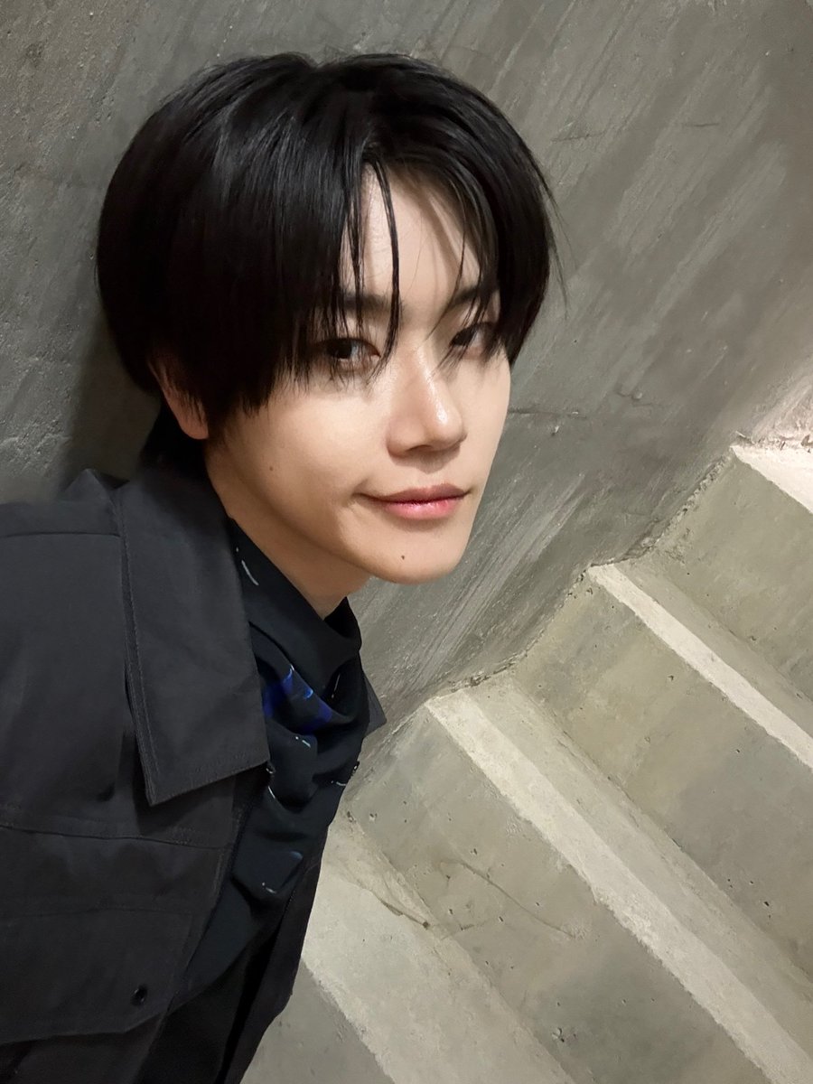 CYE_MEMBERS7's tweet photo. 🙌🥕🫧

#장여준 #JANGYEOJUN 
#CLOSEYOUREYES #클로즈유어아이즈
#클유아 #CYE https://t.co/Vo2q3y29qU