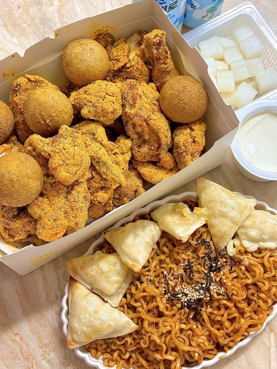 맘에 맞는 여자 있으면
당연히 걸스나잇 해야겠지