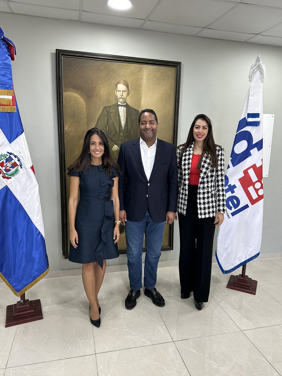 SharminDiazE's tweet image. Agradecimiento infinito por recibirnos y por permitirnos trabajar con ustedes en acciones conjuntas para mejorar la calidad de vida de nuestras personas con discapacidad…  Gratitud infinita 🙏🏻💙🧩👏🏻 #Conadis #Indotel @Julissacruz @BennyMetz