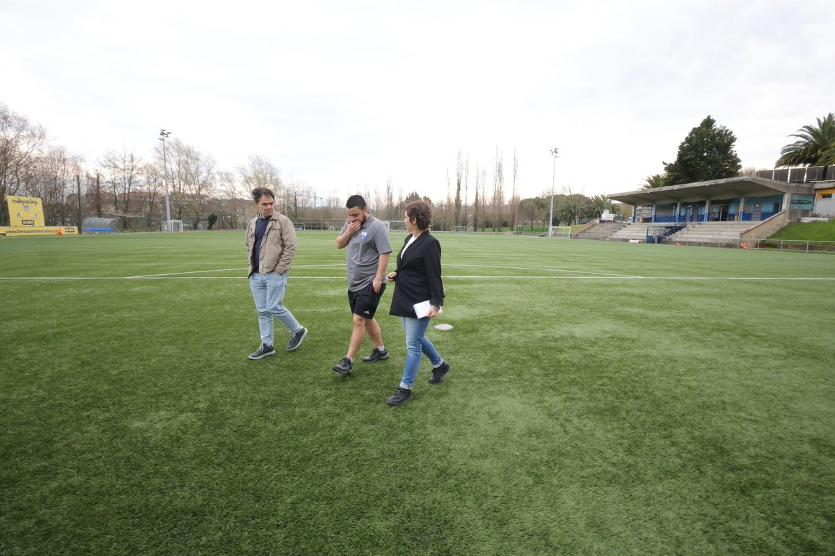 ehbildudonostia's tweet image. .@kostkas_ke futbol taldeko kideen bidez Matigoxotegi zelaiaren egoera ezagutu dugu, baita ondoko parkearena ere.

Biek ala biek inbertsioa behar dute. Batak bereziki argindar sistemari dagokionez, eta besteak puntu beltzak ekiditeko.

#Plazatik
