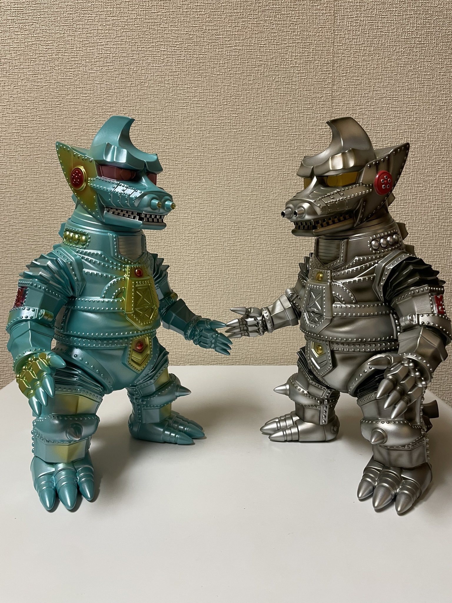 Kaiju One メカゴジラ(2002)重武装型 ソフビ 墓場の画廊 【公式通販】