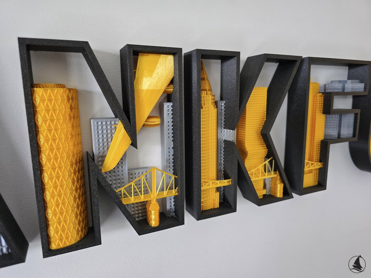 Today I have something different. I've personalized an old project for a friend of mine. She works near me in Frankfurt. The places around the skyline connect her with important places in life.😇
I love it.😍 What do you think?😀
..
Printed with❤️&amp; <a href="/Prusa3D/">Prusa3D</a>  MK4s by <a href="/josefprusa/">Josef Prusa</a>🤗