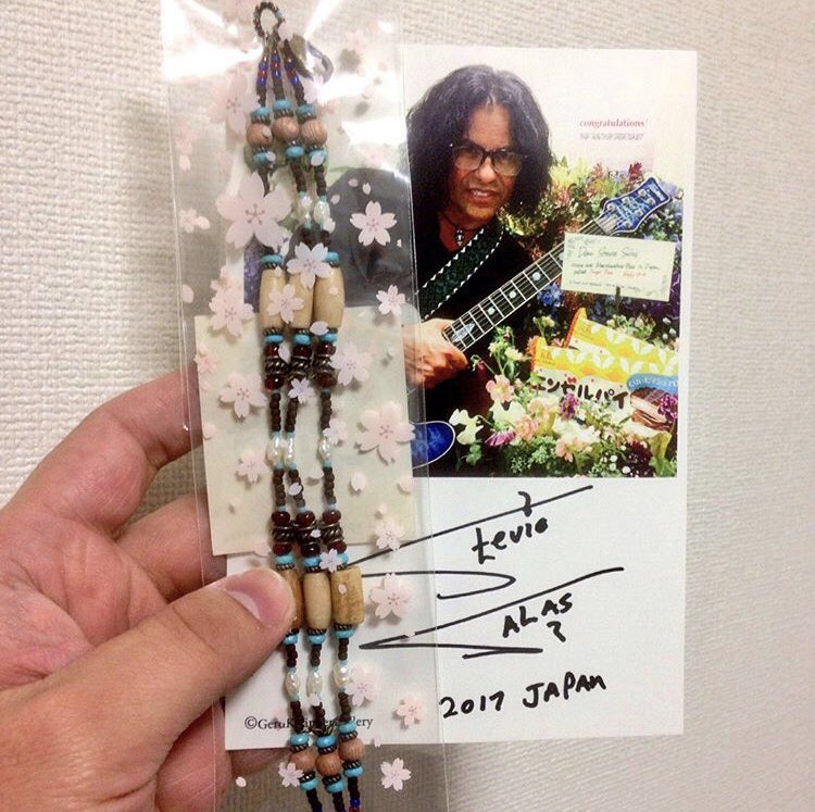Bz_s_and_a_DoAs's tweet photo. 今日のMステのサラス、ブレスレット「#StevieSalas Model-2」着用してた!!💍✨
#GerdKnapper @GerdKnapper
#イナバサラス #イナサラ https://t.co/B4BzkT536K