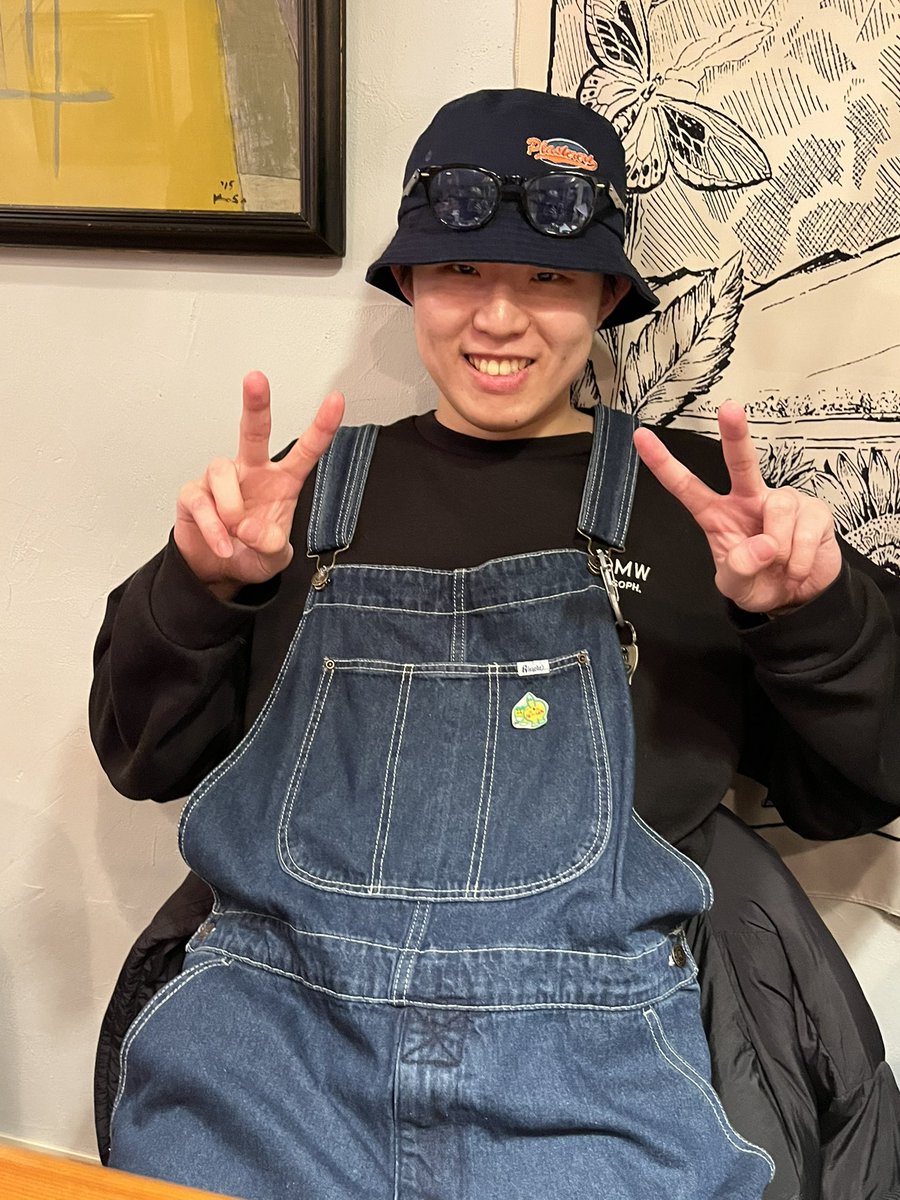 abu95800083's tweet photo. ルーム巣バッチ1号！2個お買い上げー！！
ありがとうございます😭😭🦊
感謝ー！！！！！！！！！
#破隆様　3/29 イベント行きやーす！！！ https://t.co/3nPUMDUytX