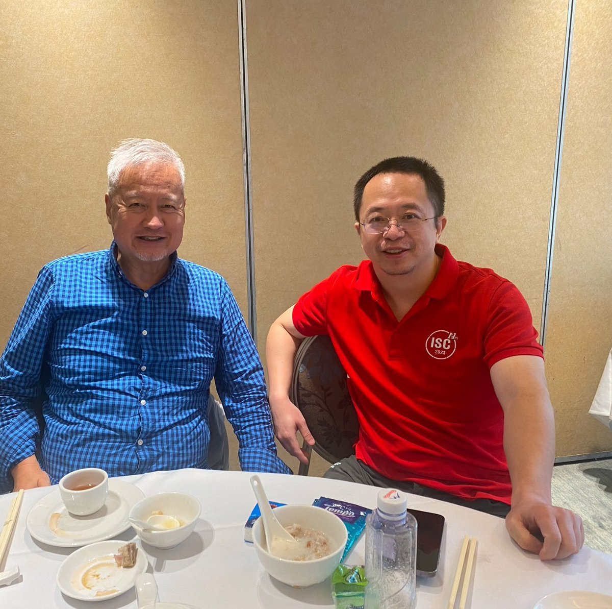 周鸿祎的纳米搜索做的很好，老夫用薛蛮子币来投资这个项目。薛蛮子币是当今世上唯一风险投资概念币。

未来要值2100亿！

我未来在AI、区块链和生命科学领域的投资都只用它来投，你们可以少持有参与投资，投资机构多持有专业投资！