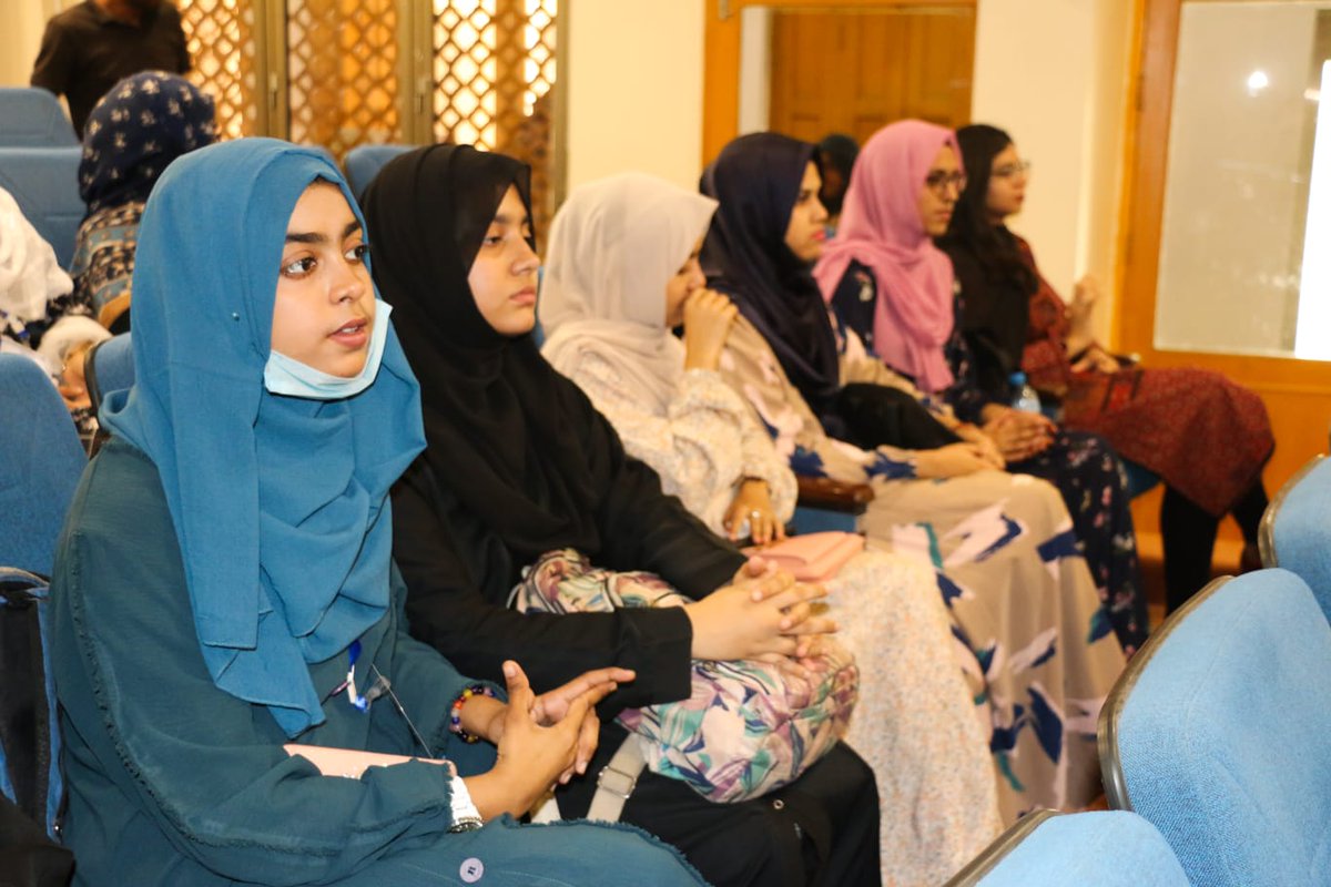 handsids1's tweet photo. Exploring Future Opportunities at HANDS-IDS
HANDS Institute of Development Studies was pleased to welcome about 50 bright students from various colleges and coaching centers for a campus tour on February 20, 2025, organized by the Bihar Welfare Foundation (BWF). #HigherEducation https://t.co/nFkgAqSK4W