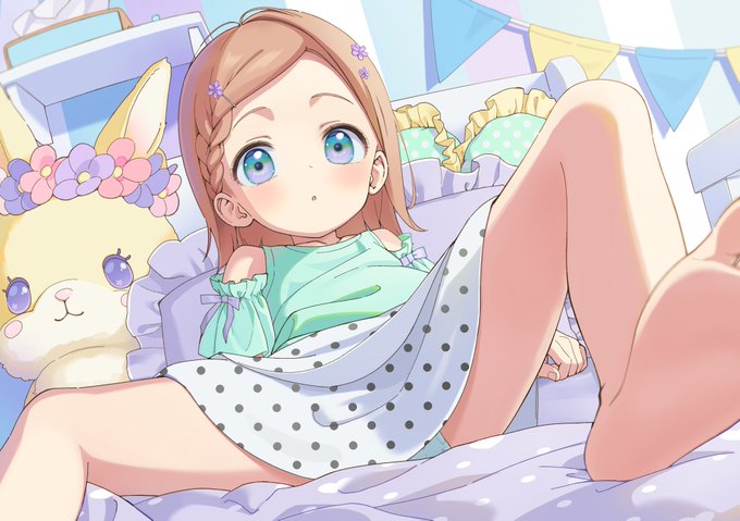 #引用RTで絵をあげて5人指名してバトンでお気に入りの絵を載せる
衣装やキャラのアニメ的でキャッチーな魅力を再現しつつ胸を盛るデフォルメの匠こと、ちもすけさん@chimo759 より。

女◯アニ好きの◯◯コンとかいう終わりの存在により闇に染まったバトンは次には渡さず終えさせていただきますね🙇 