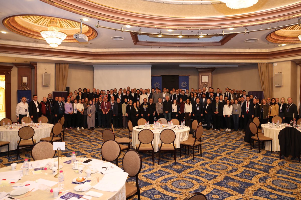 YTÜ’nün Gelecek Vizyonu Şekilleniyor! ✨

Üniversitemizi daha güçlü ve yenilikçi bir konuma taşımak için 2026-2030 Stratejik Plan Çalıştayımızı geniş bir katılımla gerçekleştirdik! 🎯

Rektörümüz Prof. Dr. Eyüp Debik’in öncülüğünde ve Eğitim-Öğretim Rektör Yardımcımız Prof. Dr.