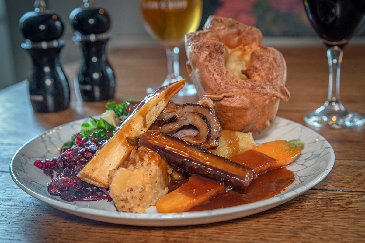 A big weekend at The Ally! Friday sees Boiger’s Smashed Burgers 5-8, Saturday has a double header of Brunch then Six Nations Rugby, Sunday, awesome Sunday Lunch!! Don’t miss a thing!
#Bruton #Wincanton #Shepton #Evercreech #CastleCary