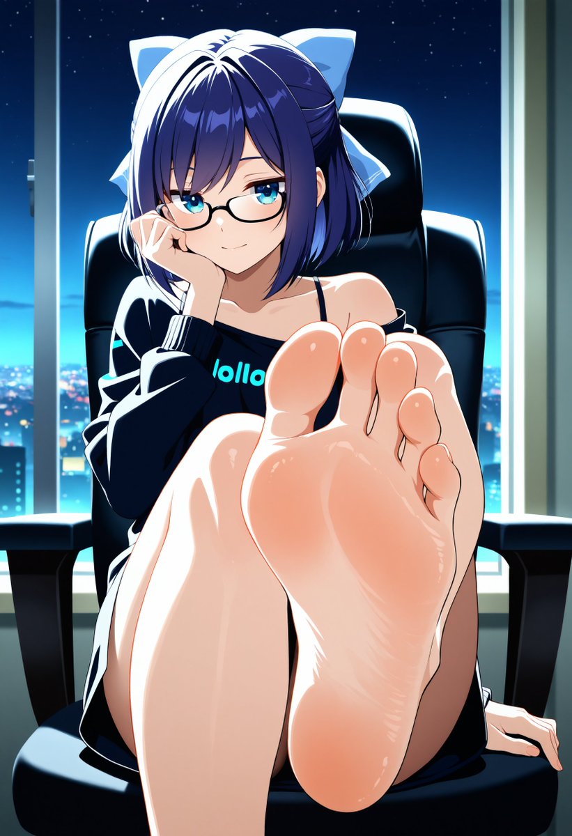 Reaperssss's tweet photo. @VTuberFeetFan Feet Friday https://t.co/EmyifSIvaE
