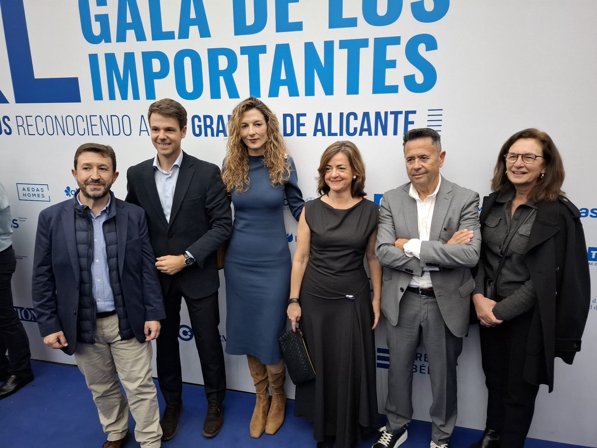 Ayer, parte del equipo de Alibuilding tuvo el privilegio de asistir a la 40ª Gala de Los Importantes, organizada por el Diario <a href="/informacion_es/">INFORMACION.es</a>, un evento que destaca por unir a la sociedad y a los empresarios de Alicante en un espacio de reconocimiento.