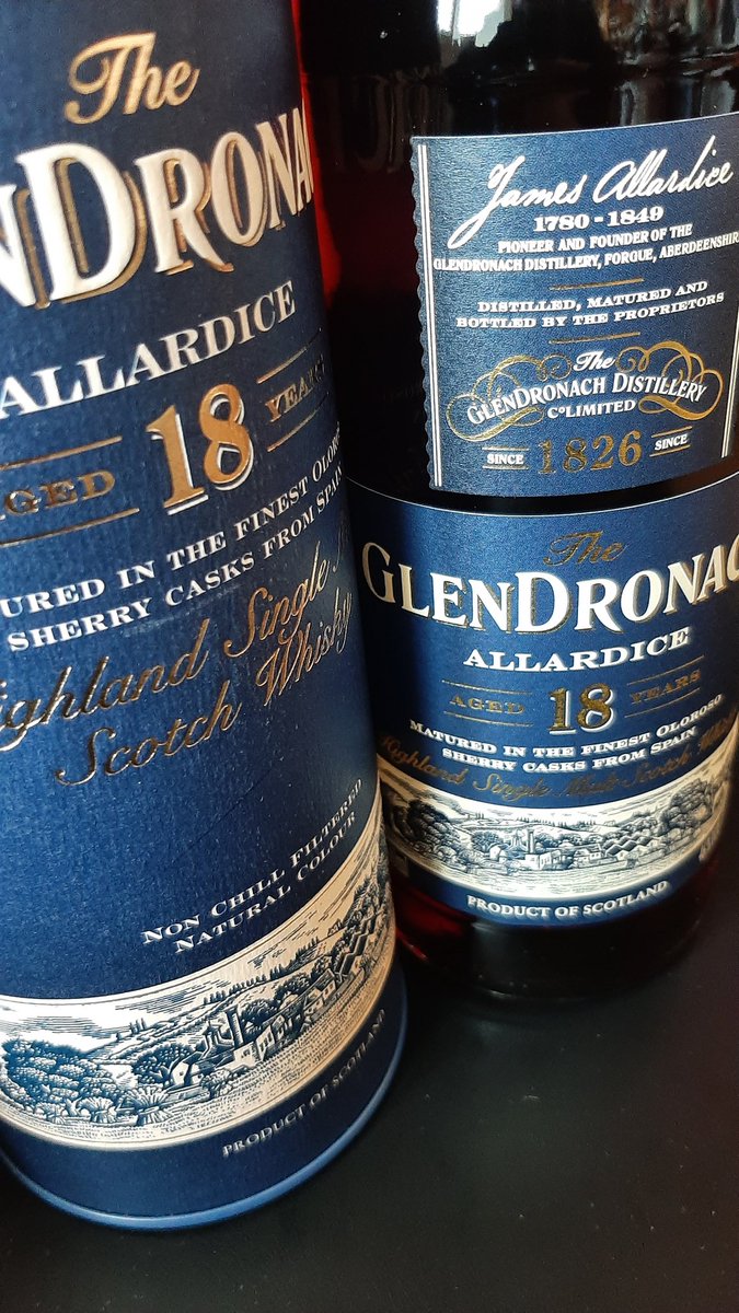 Mit dieser 18er #GlenDronach bin ich der Erfüllung meiner #Whisky-Wunschliste ein großes Stück näher gekommen. 2021 abgefüllt, hat die Flasche noch das alte Design und -neben Natural Colour- ist sie auch Non Chill Filtered. Ein Hochgenuss unter den Standards der Speyside.

🥃😊🏴󠁧󠁢󠁳󠁣󠁴󠁿