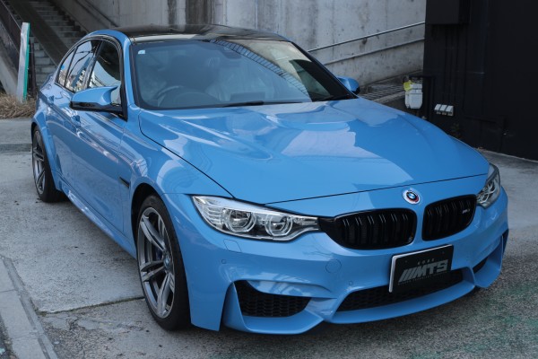mts_bmw's tweet photo. F80 M3にお乗りのお客様より、法定12か月点検と併せてDCTフルードの交換をご依頼頂きました。

リキモリのDCT用に入れれる添加剤って今のところないのですが、今年のどこかで出るみたいです。

詳細ブログ
https://t.co/0mWjHq1qw6 

#リキモリ

 #geartronic #bmw整備 #bmwフルード交換 https://t.co/CEzcvw85lB