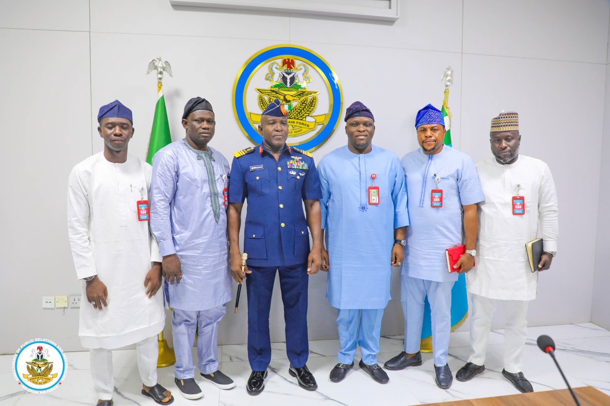 OSSAPIndustrial's tweet photo. @ssaindustrial paid a courtesy visit to the Chief of Air Staff at the Nigerian Air Force Headquarters. The visit focused on fostering collaboration to equip retiring Air Force personnel with essential skills for life beyond service.#industrialtraining #capacitybuilding 
#naf https://t.co/qSqfMya0N1