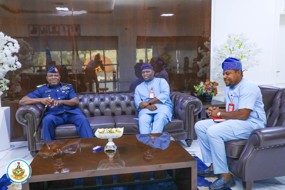 OSSAPIndustrial's tweet photo. @ssaindustrial paid a courtesy visit to the Chief of Air Staff at the Nigerian Air Force Headquarters. The visit focused on fostering collaboration to equip retiring Air Force personnel with essential skills for life beyond service.#industrialtraining #capacitybuilding 
#naf https://t.co/qSqfMya0N1