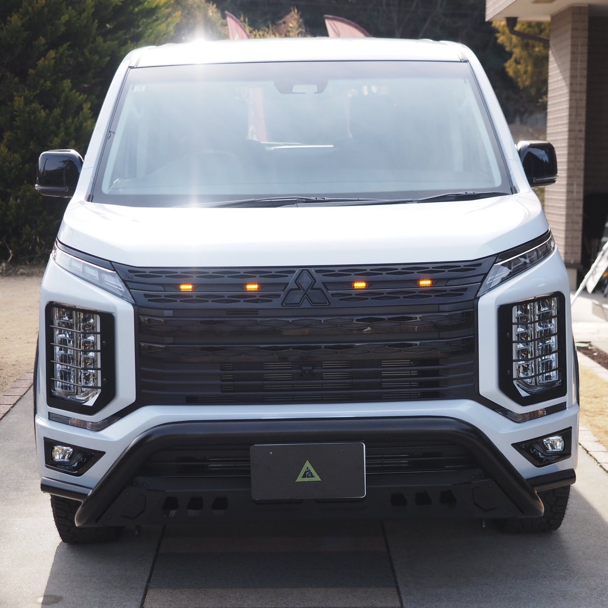 RanzanBase's tweet photo. 三菱デリカ
iglcoatings KENZO
新車で入庫のコンプリートカー
パールホワイトが下地と研磨でより白くそしてパールの発色もかわりました。
KENZOのツヤで更に美しく。

 #iglcoatings
 #KENZO
 #セラミックグラフェンコーティング https://t.co/9i7UgTSLSv