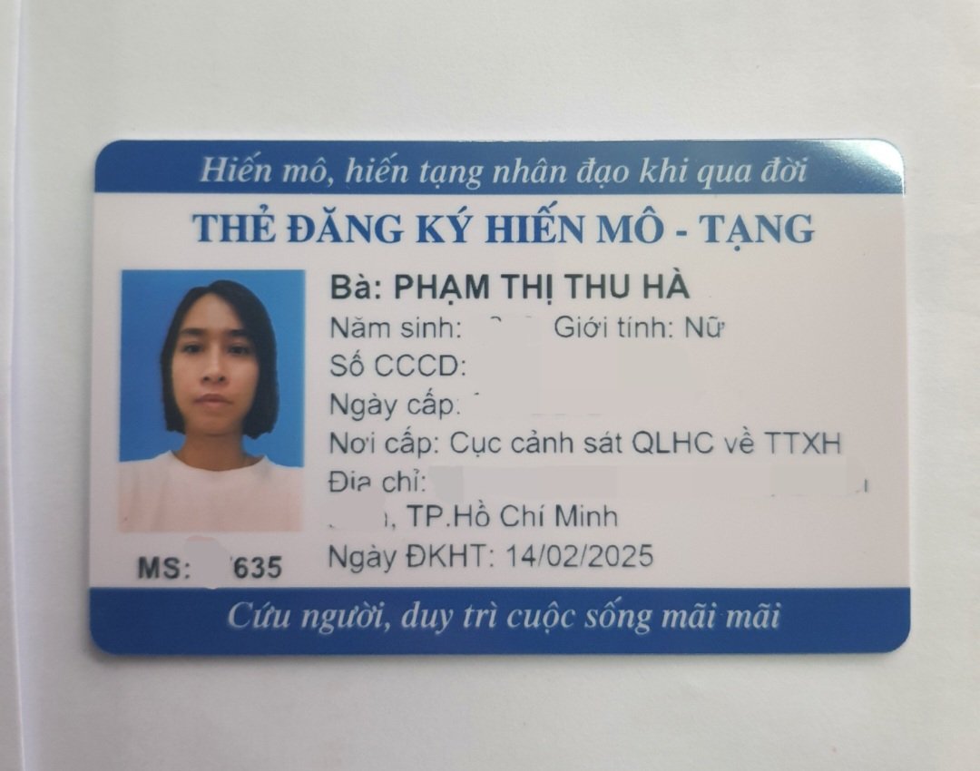 Mấy ngày không vào X, hôm nay vào thì thấy mình được Dượng theo dõi và cho lên sóng, được anh chị em trên X quan tâm, fl, kết nối, mình rất vui và cảm ơn mọi người rất nhiều, nhất là Dượng ạ.
Đầu năm mình mới sắm thêm 1 cái thẻ mới, xin phép khoe luôn ạ 😊