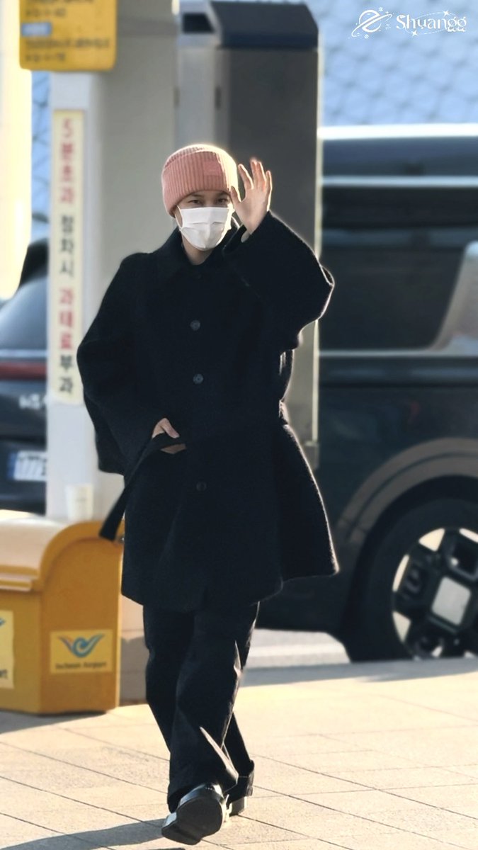 آیدل بودنش از دور دست‌ها هم مشخصه!
<a href="/weareoneEXO/">EXO</a> #KAI
