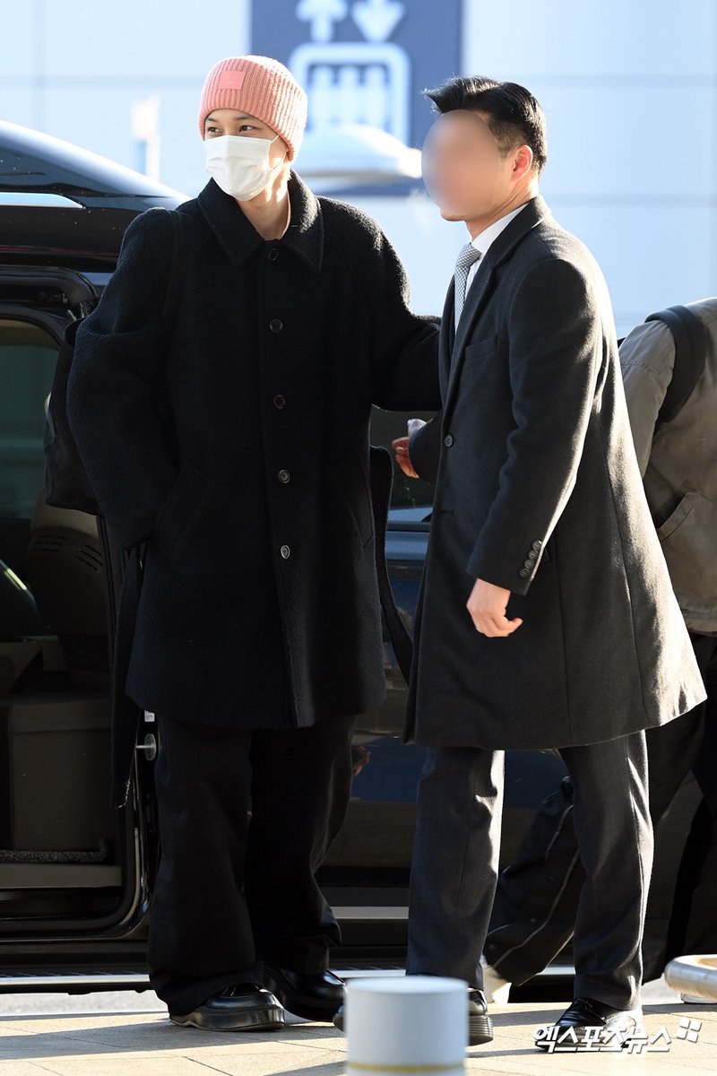 [INFO] 210225

Preview #KAI at Incheon Airport ✈️ flight to Thailand 🇹🇭

#엑소카이 #김종인 #카이 

© NAVER