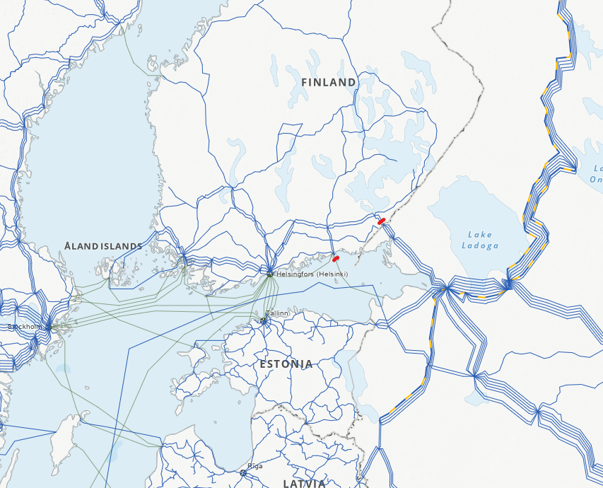 BellSamaS1's tweet photo. Nämä liitäntäkohdat voisi laittaa kiinni vastineeksi tuolle merikaapeleiden rikkomiselle itämerellä. Venäjän verkkoliikenteestä noin 40% menee näitä pitkin. Merkattu punaisella. Cinia :n C-Lion kaapeli on taas paskottu. #merikaapeli #cinia #clion https://t.co/RBB142RnoD