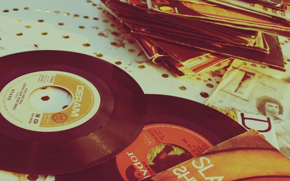 CapricornFM's tweet photo. Find out which golden oldie is part of today's #ClassicRemake on the #CapricornLounge with @MasterjaySA. https://t.co/PIT59e2yfM