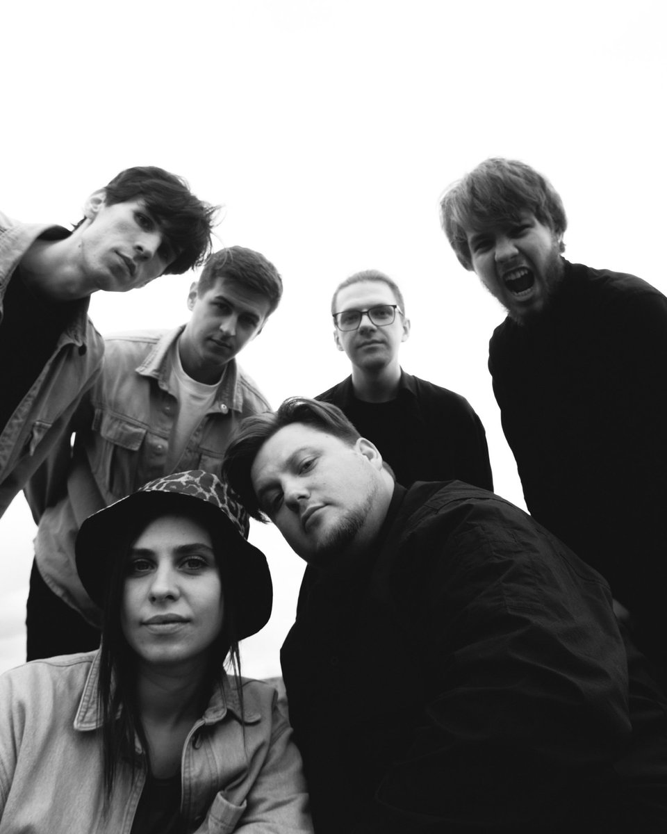 Vertigo вже в мережі! Слухайте на Apple Music, Spotify, дивіться студійне відео на YouTube, купуйте на Bandcamp 🫡

id.ffm.to/vertigo