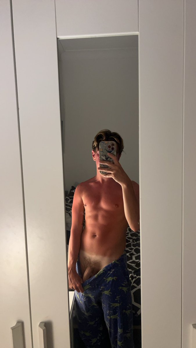 SamYoungOF's tweet photo. aussie tan coming along nicely🙈 https://t.co/qYfsR2RZyz