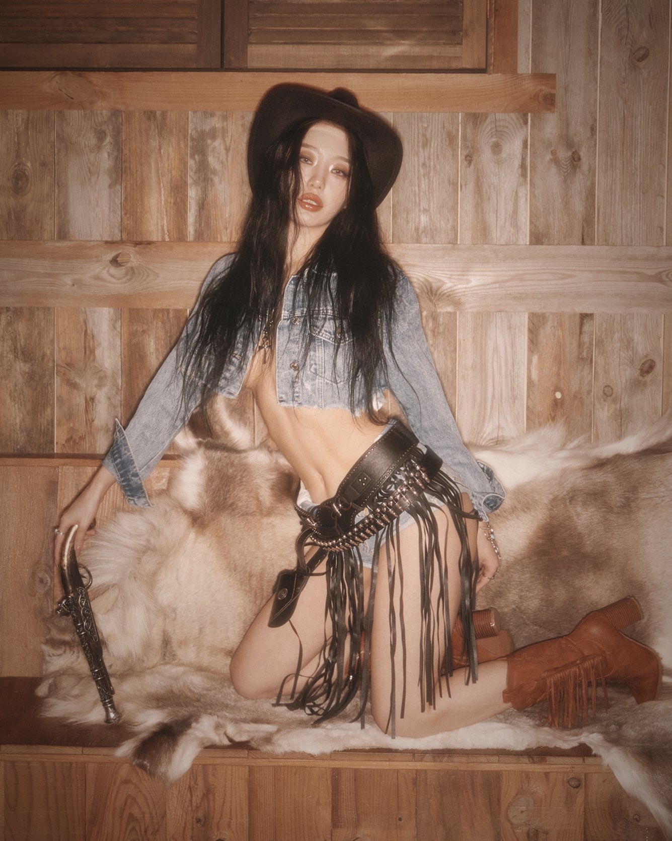 GkTU3JWbUAI7k_1?format=jpg&name=large