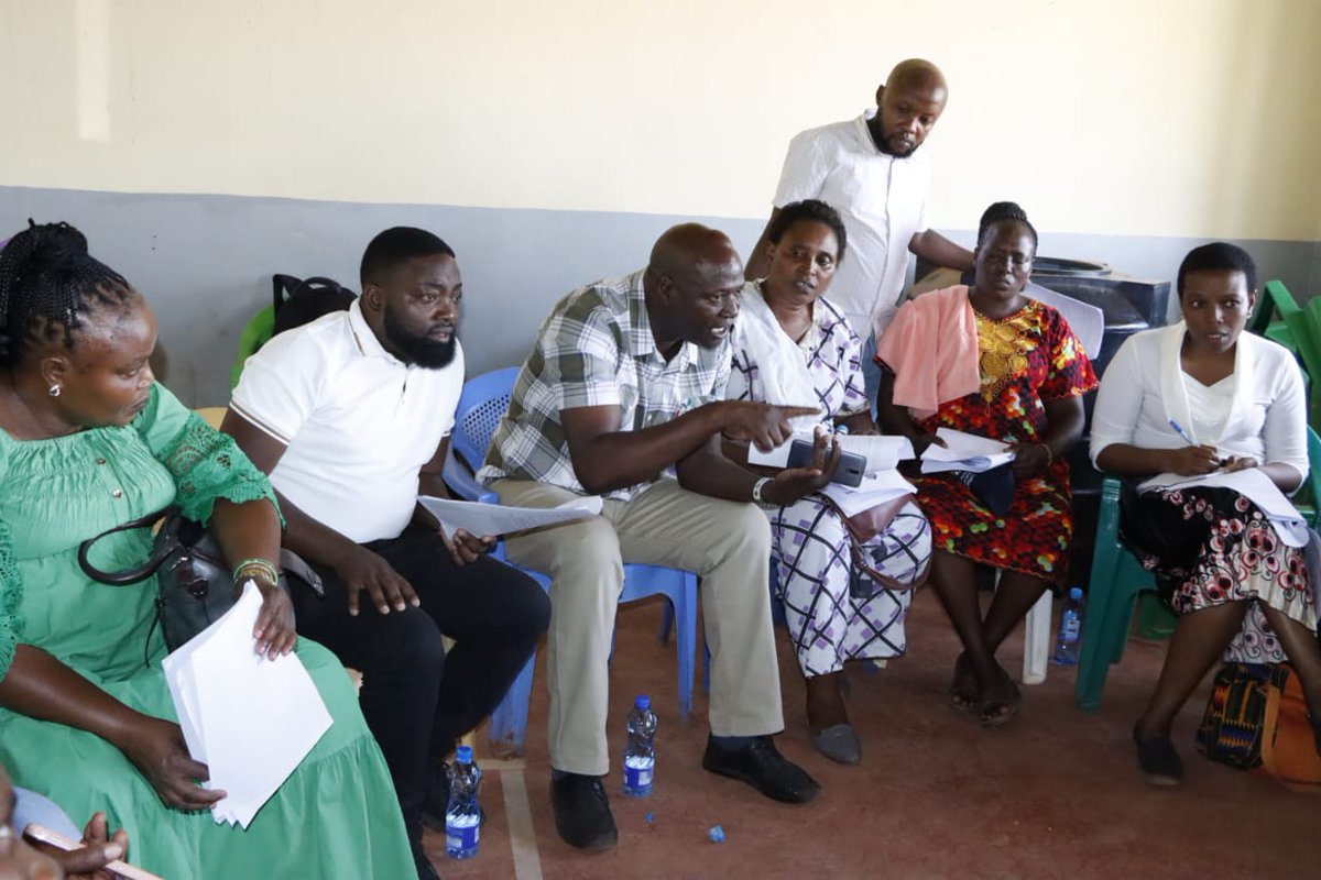 ipf_global's tweet photo. Under the Power of Voices Participation (PVP) program, our team worked with local mining communities in @TaitaTaveta006 to strengthen their role in the budget-making process. 🧵1/ https://t.co/Dv2y8pC0If