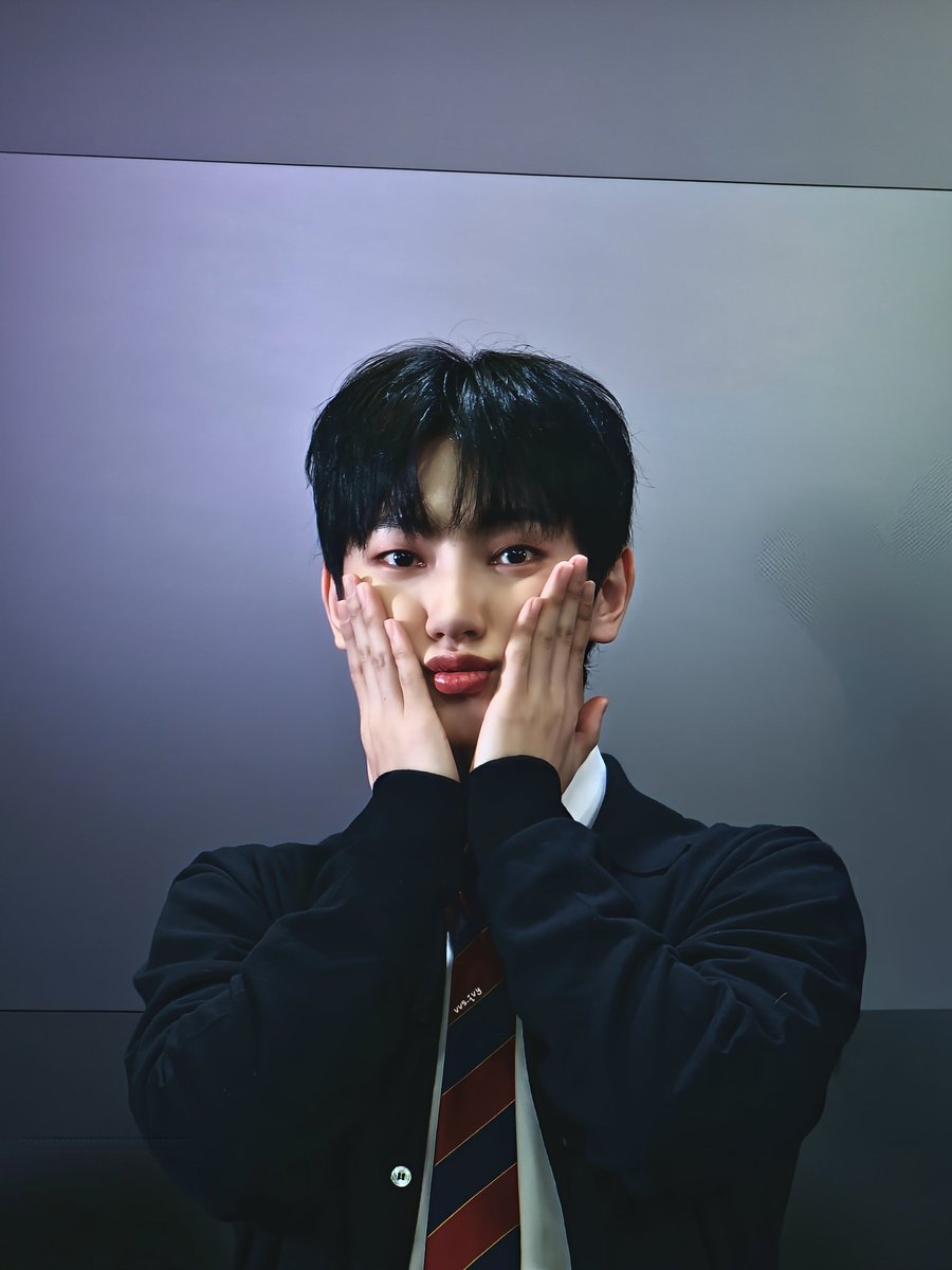 ivy_vvs_'s tweet photo. 250219 오사카 이벤트

#배너 #VANNER
#영광 #안연준 #YEONGGWANG https://t.co/i36L9MSXws