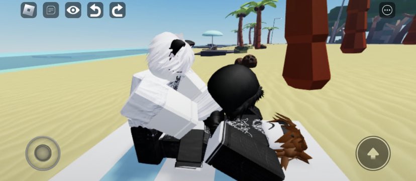RobloxPostz's tweet photo. Solo quiero haceros una pregunta ⁉️@FornitePostz @MinecraftPostz  esto se puede hacer en vuestro juego ? 🎰 https://t.co/c51UU7rpit