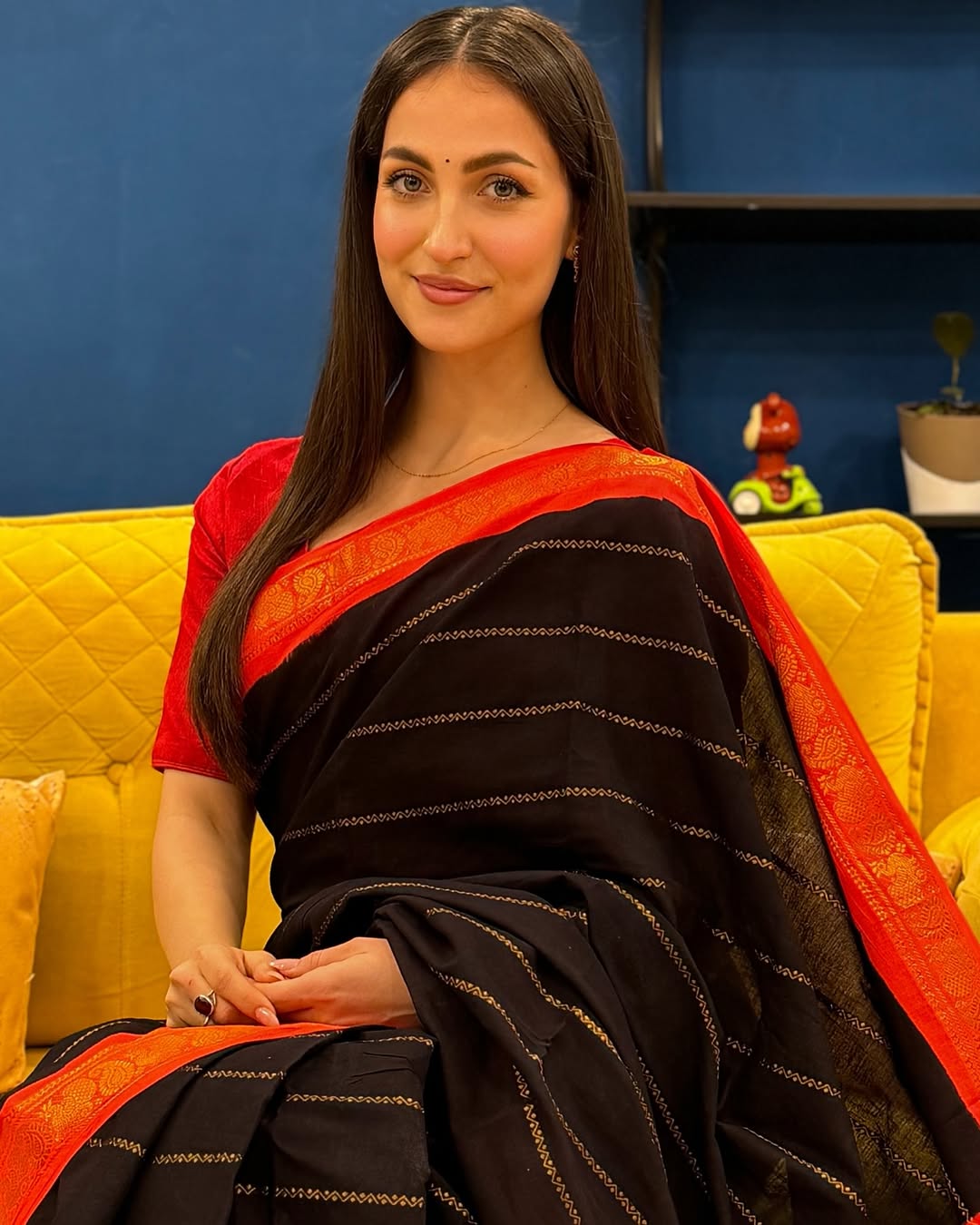 GkTYPL2bUAA261S?format=jpg&name=large