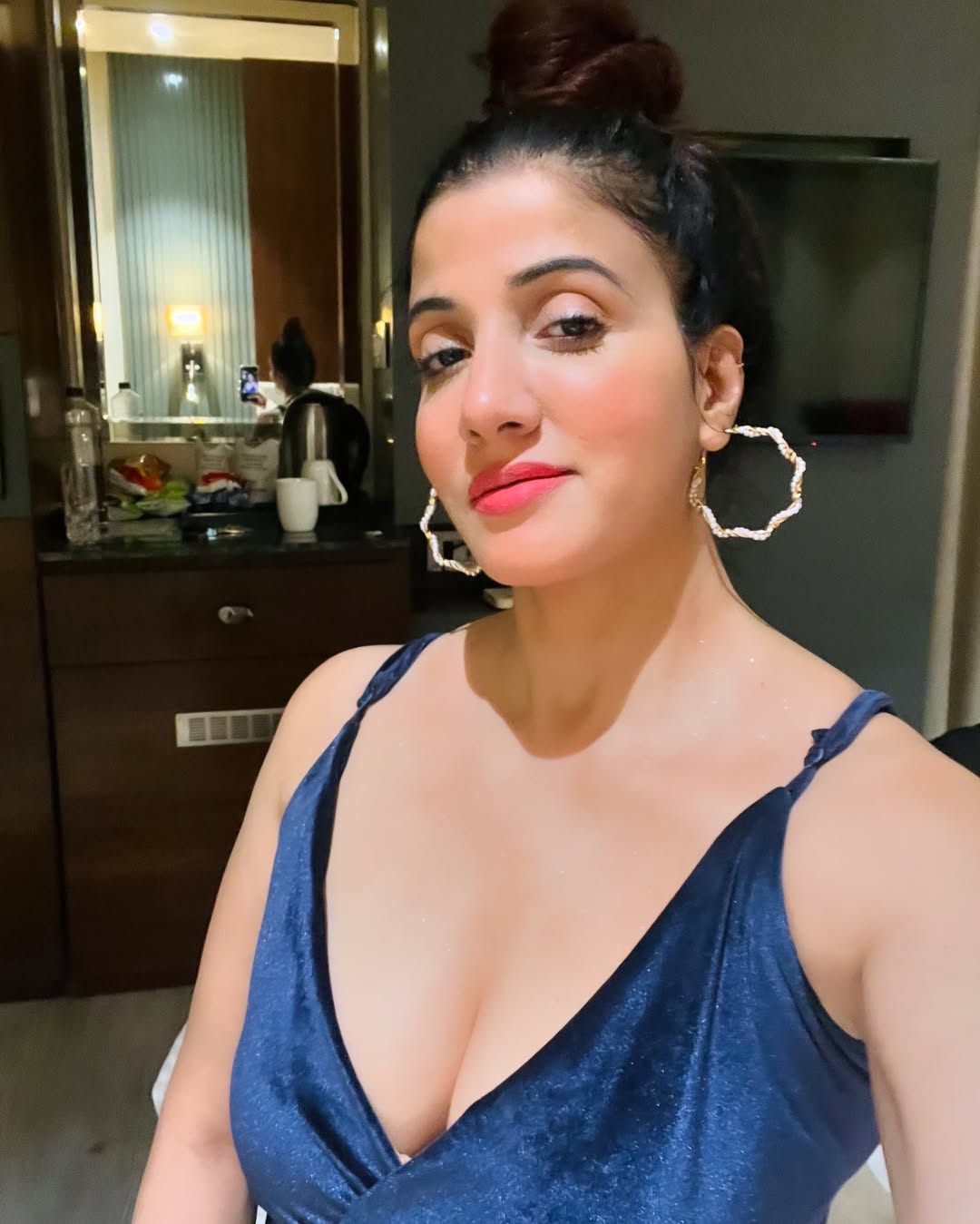 GkTYtxEbUAAHj_b?format=jpg&name=large