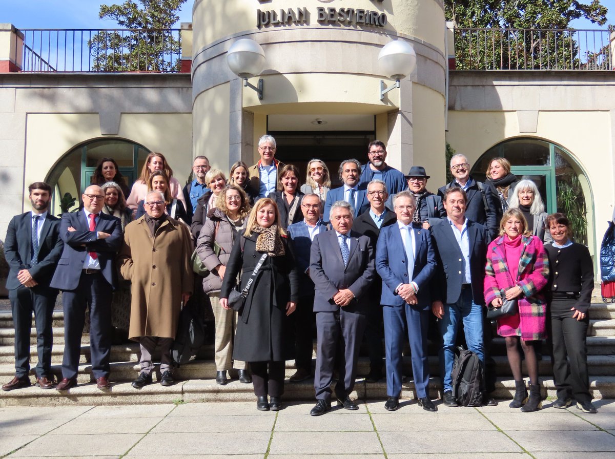 CIRIEC-España (@ciriec_esp) on Twitter photo La semana pasada nos acogió la Escuela Julián Besteiro para celebrar los consejos de redacción de nuestras revistas y la Comisión Científica
Muchísimas gracias a la Escuela y a todos nuestros investigadores por su participación
ℹ️ observatorioeconomiasocial.es/ciriec-espana-…
#CIRIEC #EconomíaSocial La semana pasada nos acogió la Escuela Julián Besteiro para celebrar los consejos de redacción de nuestras revistas y la Comisión Científica
Muchísimas gracias a la Escuela y a todos nuestros investigadores por su participación
ℹ️ observatorioeconomiasocial.es/ciriec-espana-…
#CIRIEC #EconomíaSocial