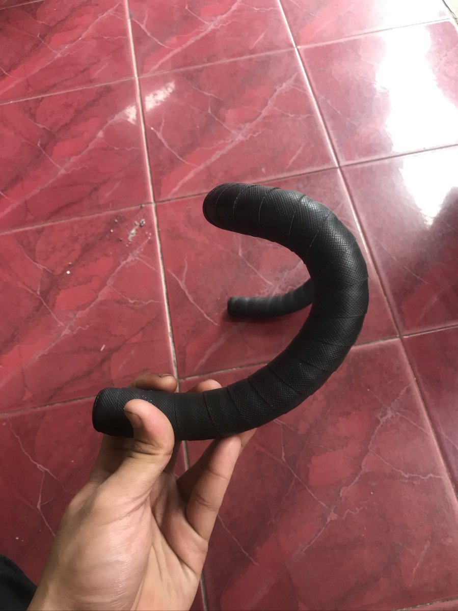 rafflylb1's tweet photo. wts dropbar look compact 400mm inc bartape 800k nego lok jaksel 
@fix_fixed #fnfjb https://t.co/lrjWqkgjab