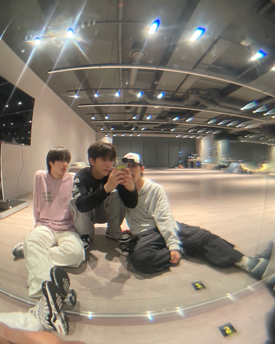 NCT WISH tweet media