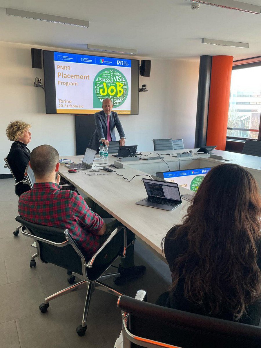 fondazione_fair's tweet image. Il FAIR #PlacementProgram continua il tour in Italia ๐
Dopo Cosenza, ieri e oggi siamo a Torino al @PoliTOnews per supportare i reclutati del progetto FAIR nel valorizzare le loro competenze e affrontare al meglio il mondo del lavoro.
#FAIR #Innovazione #AI #IA