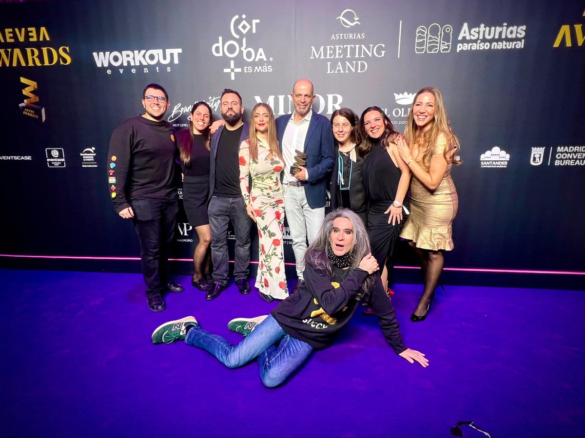 RafagLasso's tweet photo. Tuve el placer de asistir a los AEVEA Awards junto al equipo @InusualEvents  , donde toda la industria de los eventos se reunió para celebrar el talento, la creatividad y el trabajo detrás de cada proyecto.

Gracias a @AEVEA_eventos  👏

#AEVEAAwards #EventosConImpacto https://t.co/wtJov2f1oy