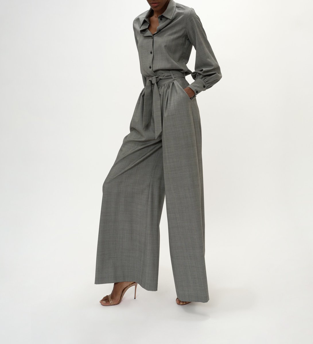 EngBalqeesT's tweet photo. Martin Grant Fall Winter 2025-26 😍 Look Book
#fashion #style #fashiondesign #artist #fashionews #sewing #Handymade #luxury #London #fashionstyle https://t.co/4xlk4NiYSy