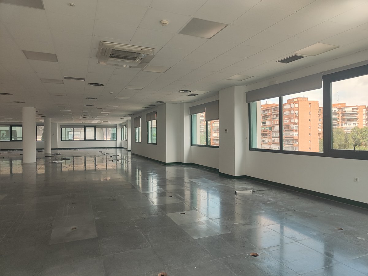 inmoSpace's tweet photo. En la Avda. de Manoteras 46 y 46 bis de #Madrid, están disponibles varias #oficinas con superficies desde 500 m² a 1.172 m² en diferentes módulos y plantas. Muy bien comunicadas y con todos los servicios en la zona y en los edificios.
Más información 📎https://t.co/ax4VL3LcX7 https://t.co/PwB9c0nxEj