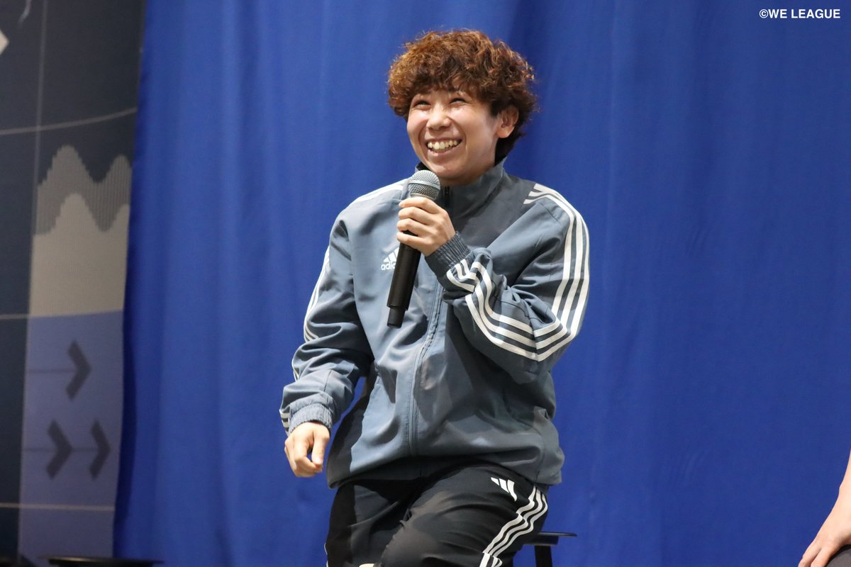 WE_League_JP's tweet photo. 【#ALLWEACTIONDAY 振り返りレポート📝】
2025年2月1日、#WEリーグ はJFAサッカー文化創造拠点「blue-ing!」で「2024-25 ALL WE ACTION DAY」を開催し、第1部では「女性や障がい者サッカーへのアクセスについて」をパネルディスカッションしました。
ロービジョンフットサルの #西山乃彩 選手、デフサッカー・デフフットサル女子日本代表の #岩渕亜依 選手などが登壇し、これまでの歩みや困難について語られる中、一人ひとり特性が違うからこそお互いを知ること。コミュニケーションを取ることの大切さを、改めて考える時間となりました。
レポートを読む👇
https://t.co/mEBHJYK6uc
#WEACTION #女子サッカー